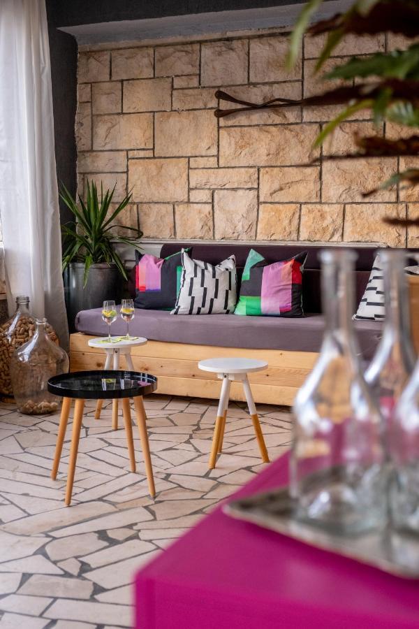 Apartment Lota With Heated Pool On Top Location Supetar Ngoại thất bức ảnh