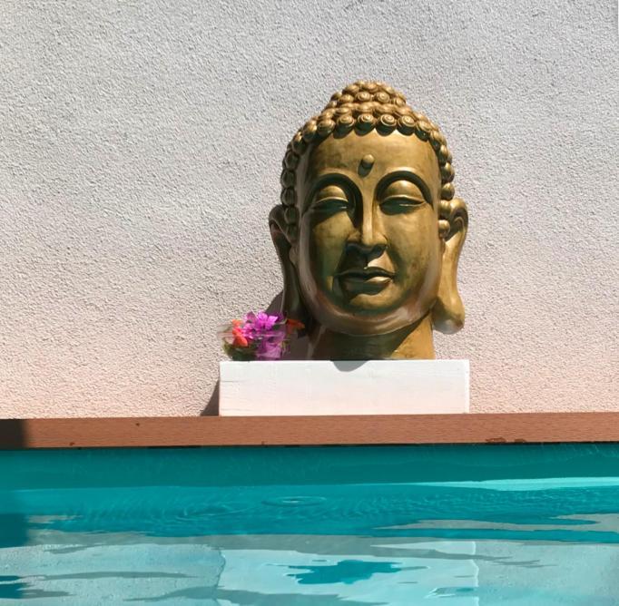 Apartment Lota With Heated Pool On Top Location Supetar Ngoại thất bức ảnh